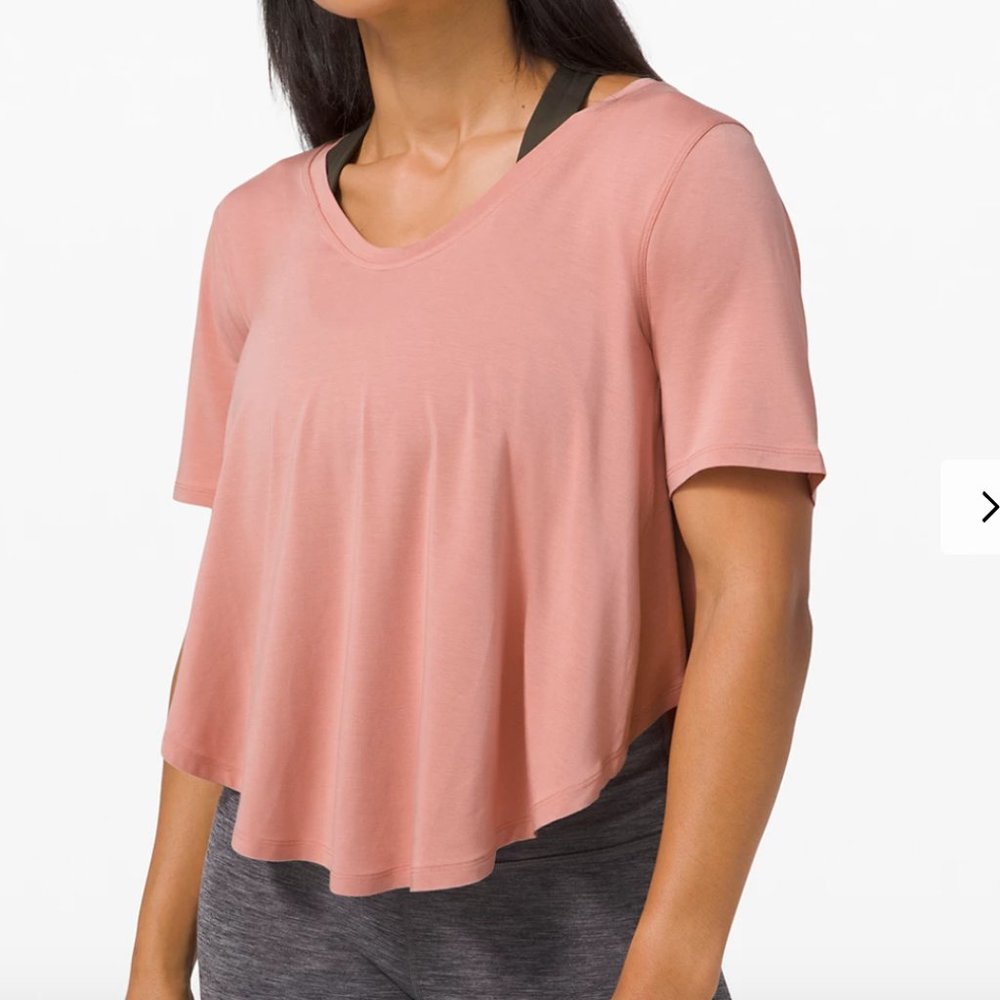 Lululemon Up for Down Time Top size 8 NWOT Pink